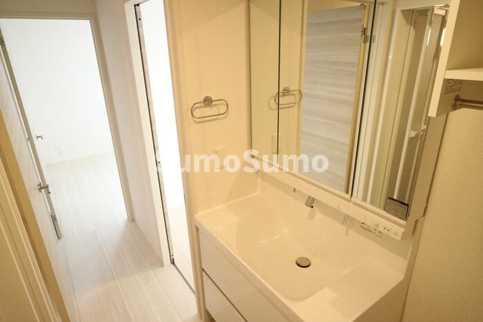 物件内観写真11　(脱衣スペースもあります)