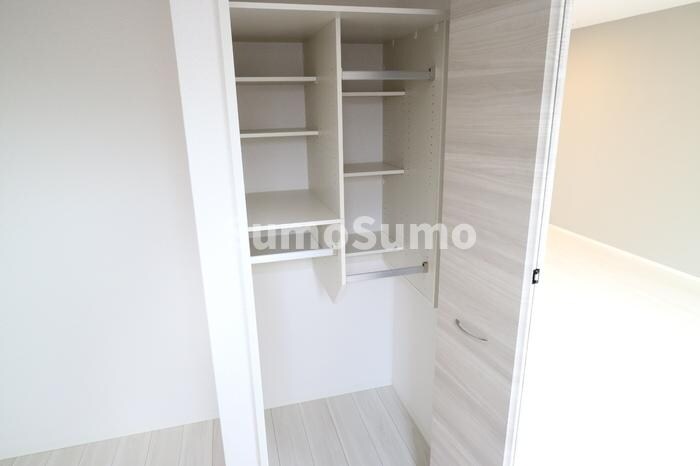 物件内観写真15　(こまごまとしたものを収納できそうですね)