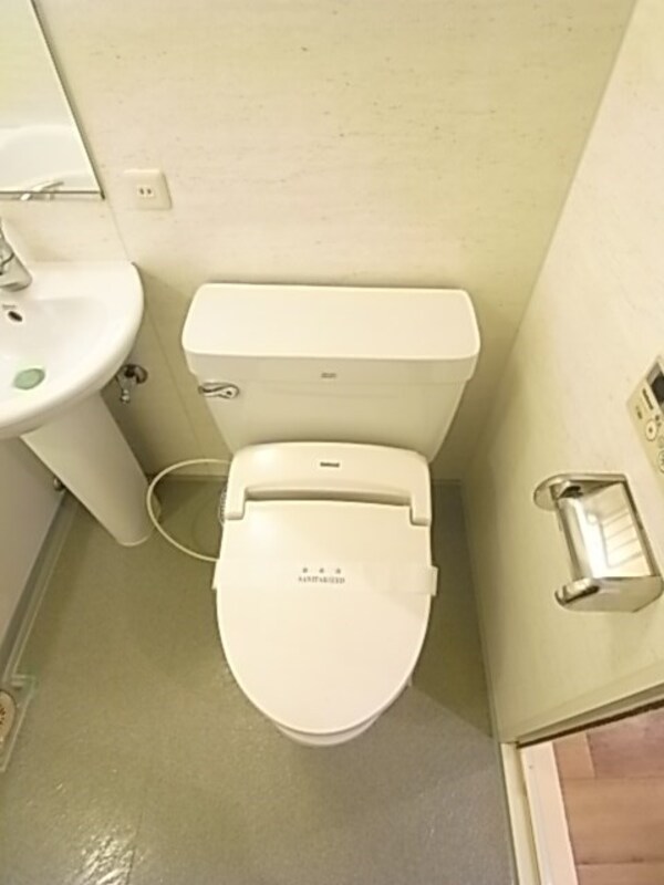 トイレ(清潔感のあるトイレです)