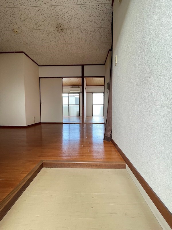 玄関(シンプルで使いやすい玄関です)