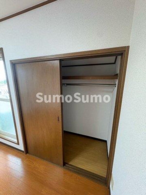 収納(たっぷりとした収納スペースです)