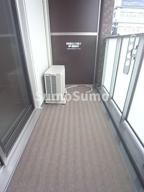 物件内観写真7　(バルコニーがあります)