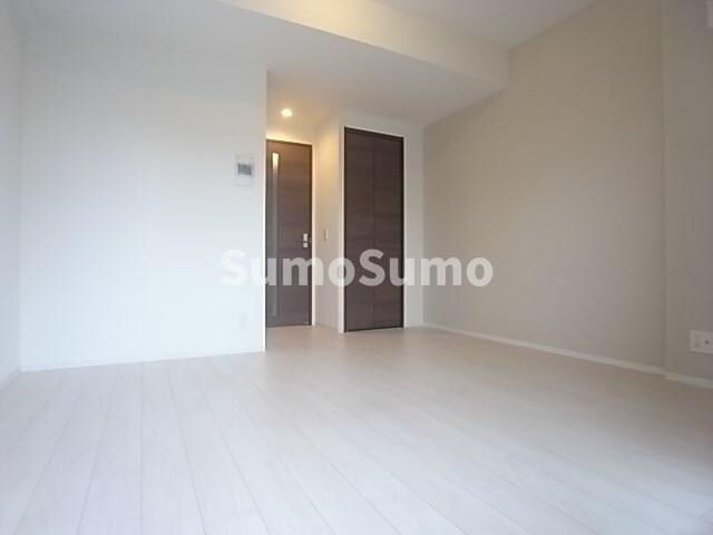 物件内観写真15　(ゆったり過ごせる居間です)