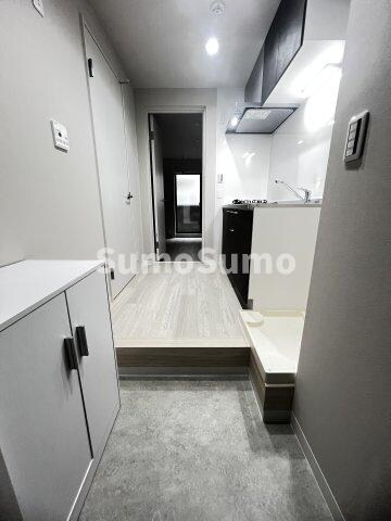 物件内観写真22　(ゆったりとした玄関です)