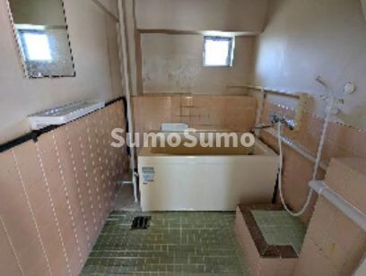 物件内観写真6　(落ち着いた空間のお風呂です)