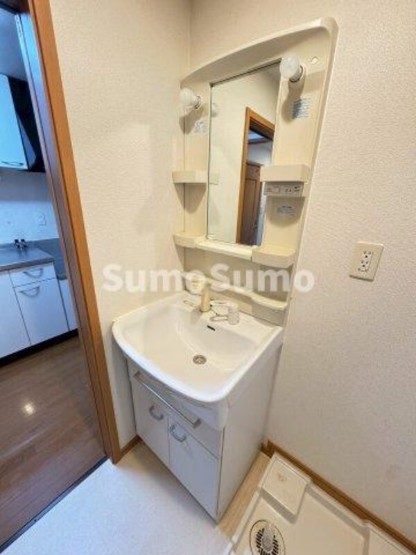 洗面・脱衣所(コンパクトで使いやすい洗面所)
