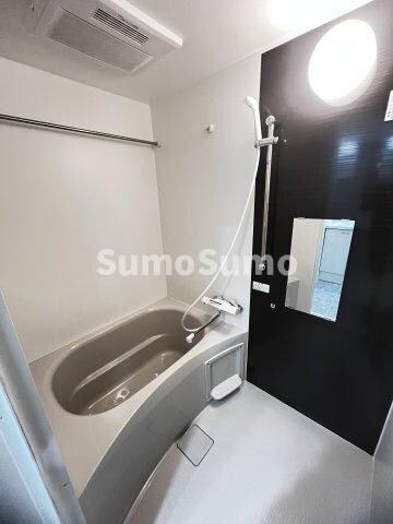 物件内観写真16　(コンパクトで使いやすいお風呂です)