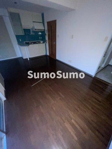 物件内観写真7　(ゆったり過ごせるリビングです)