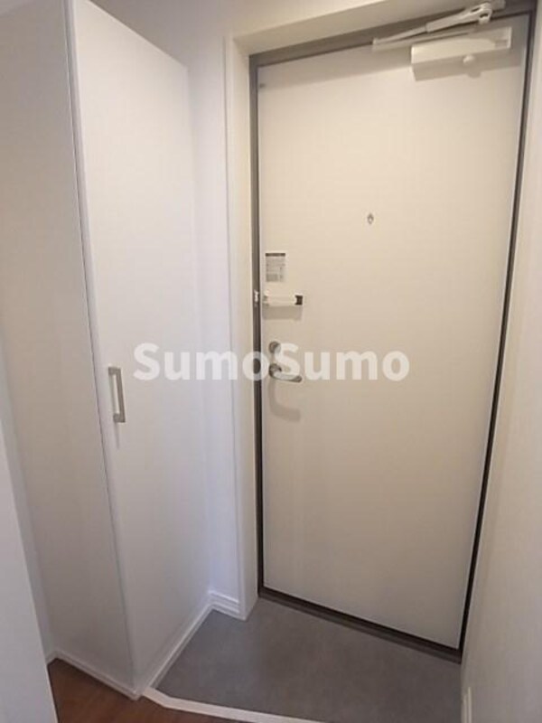 玄関(シンプルで使いやすい玄関です)