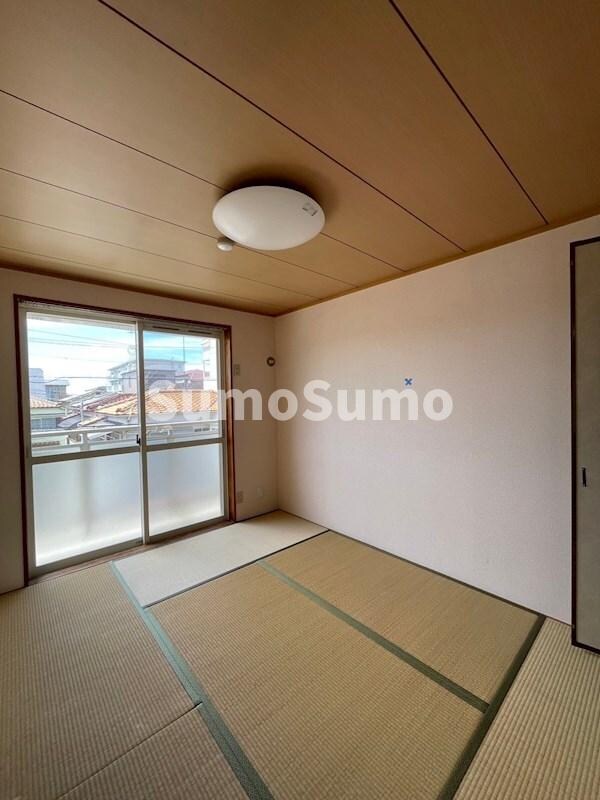 物件内観写真6　(和室があれば客間としても活用できます)