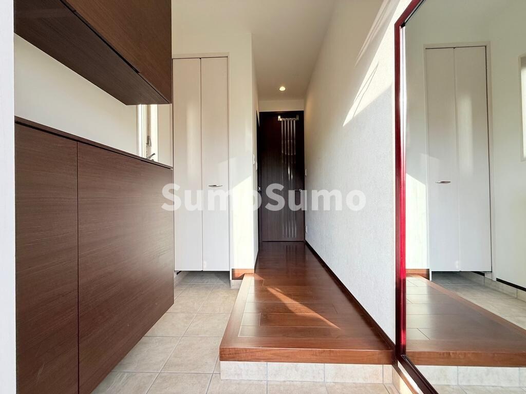 物件内観写真7　(玄関です)