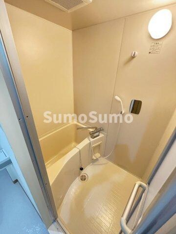 物件内観写真8　(日々の疲れを癒すお風呂付です)