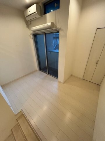 物件内観写真24　(ゆったり過ごせるリビングです)