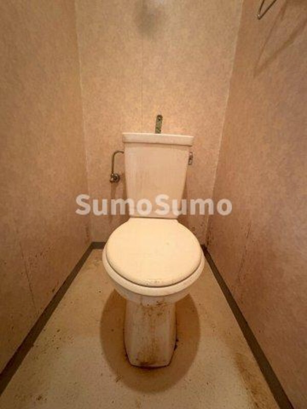 トイレ(シンプルで使いやすいトイレです)