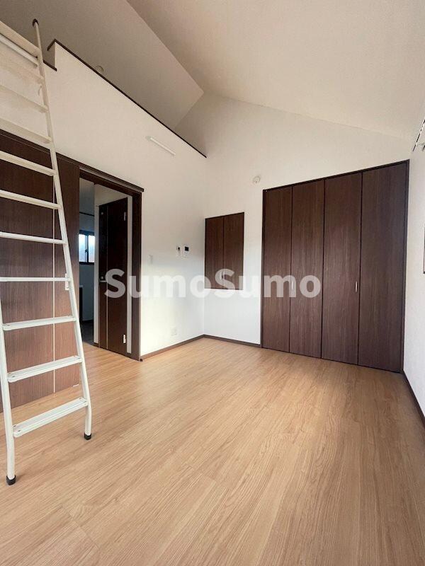 物件内観写真3　(居間です)