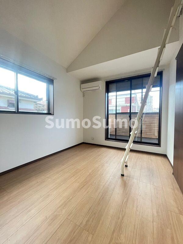 物件内観写真16　(使い勝手のいい寝室です)