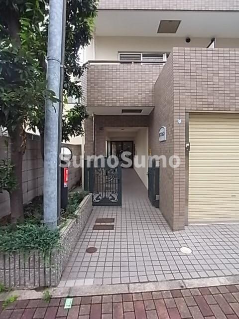 物件外観写真3　(建物の内部です)