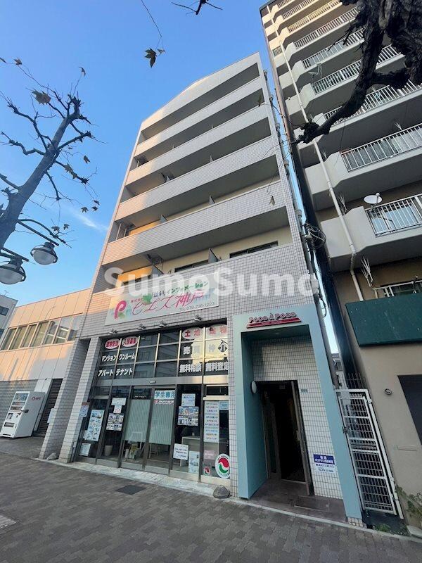 物件外観写真1　(きれいな外観です)