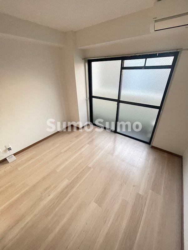 寝室(使い勝手のいい寝室です)