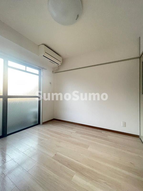 居室(使いやすい居間です)