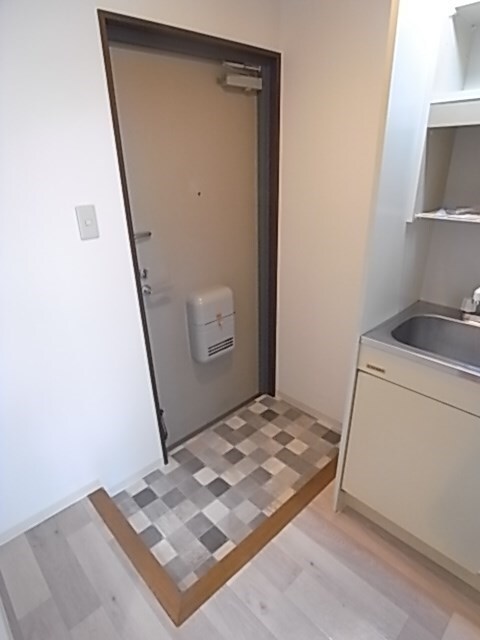 物件内観写真24　(落ち着いた玄関です)