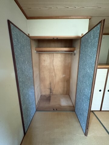 物件内観写真10　(こまごまとしたものを収納できそうですね)