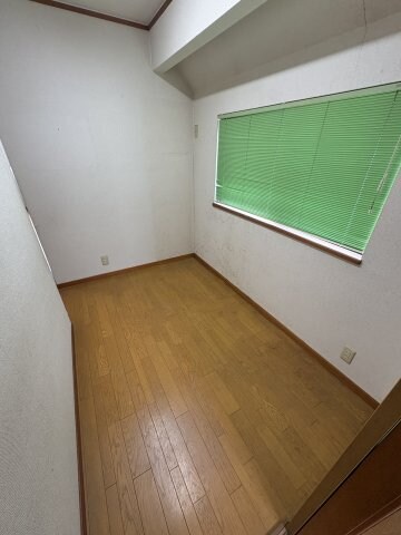 物件内観写真23　(コンパクトで使いやすい洋室です)