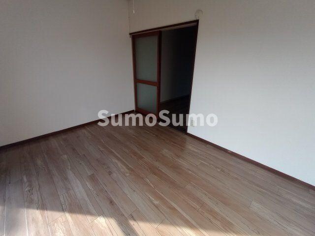 物件内観写真4　(使い勝手のいい寝室です)