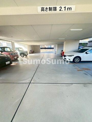 物件外観写真2　(駐車場があります)