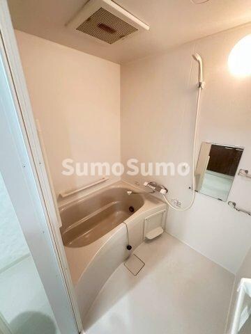 物件内観写真8　(落ち着いた空間のお風呂です)