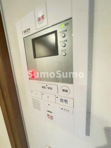 物件内観写真11　(ゆったりとスペースのある洗面所)