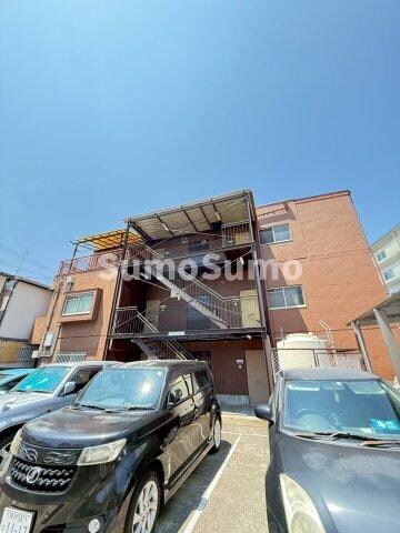 物件外観写真3　(外観もきれいです)