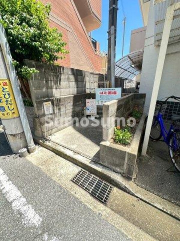 エントランス(毎日通るエントランスはこのようになっています)