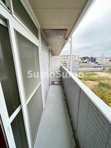 物件内観写真10　(落ち着いた時間を過ごせるバルコニーです)