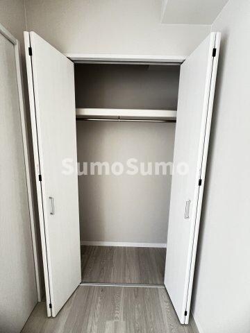 物件内観写真18　(小物を収納するのに便利です)