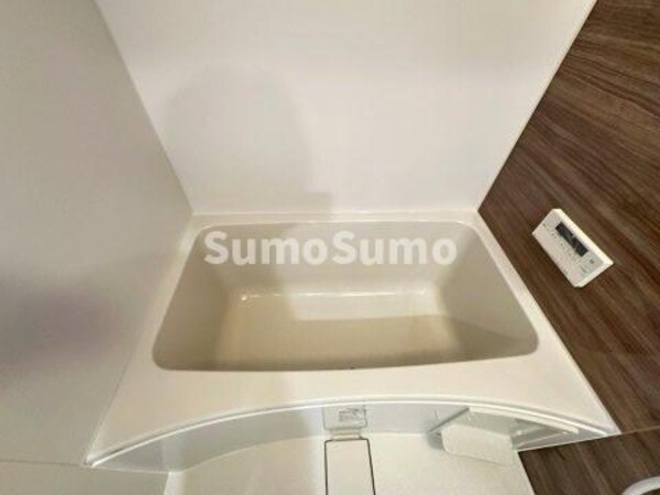 浴室(コンパクトで使いやすいお風呂です)