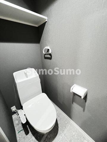 物件内観写真20　(ゆったりとした空間のトイレです)