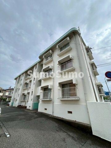 物件外観写真1　(外観もきれいです)