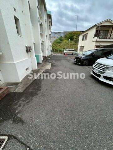 物件外観写真2　(カースペースがあります)