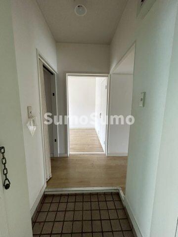 物件内観写真4　(きれいな玄関です)