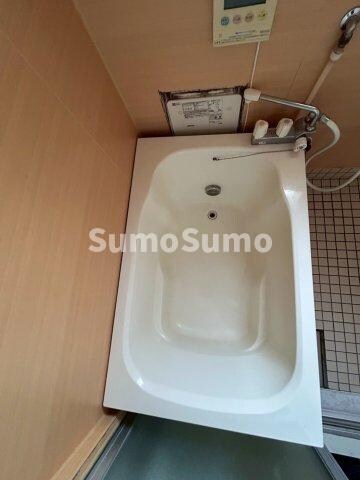 物件内観写真14　(コンパクトで使いやすいお風呂です)