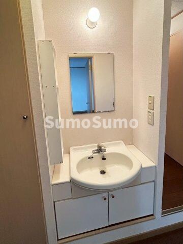 物件内観写真8　(洗面所です)