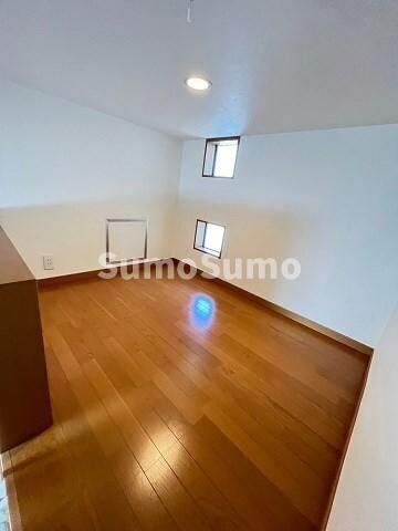 物件内観写真14　(広々ロフトスペース付き。)