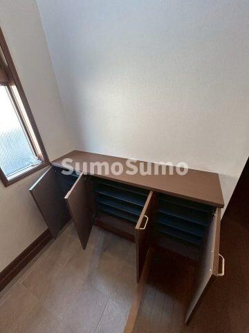 物件内観写真3　(十分な収納スペースがあります)