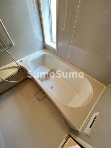 物件内観写真5　(ゆったり過ごせるお風呂です)