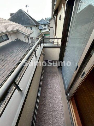 物件内観写真27　(バルコニーがあります)