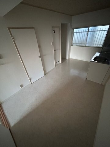 物件内観写真17　(ゆったり過ごせるリビングです)