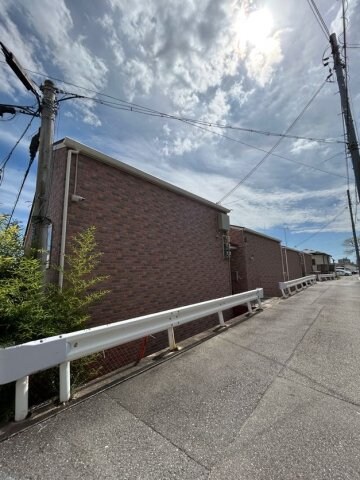 物件外観写真2　
