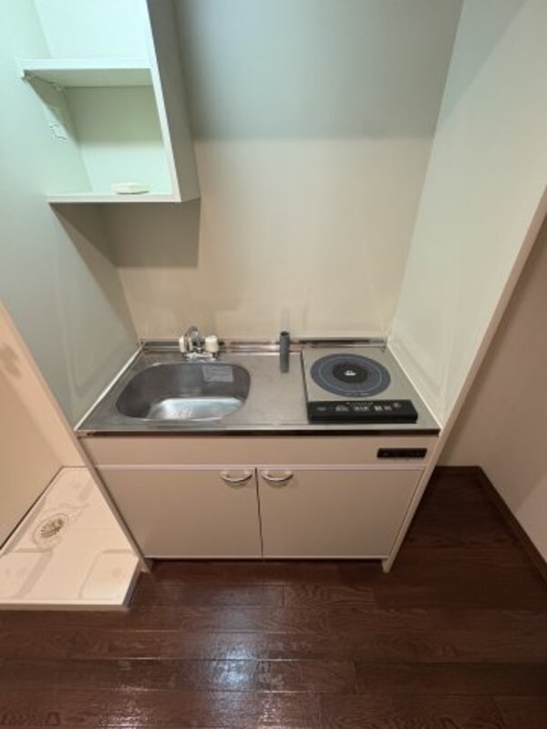 キッチン(コンパクトなキッチンで掃除もラクラク)