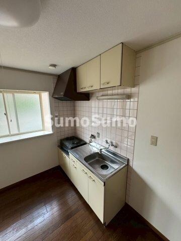 物件内観写真5　(お料理しやすいキッチンです)